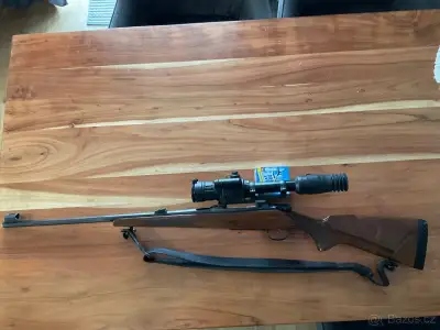 CZ 550 LUX V RÁŽI 7x64