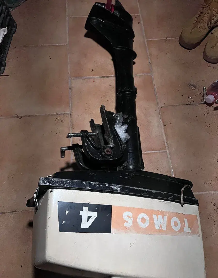 Lodní motor jonson,dále vojenský…