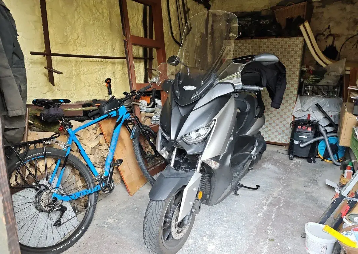 Yamaha x-max 400,2020,naj.5600 km