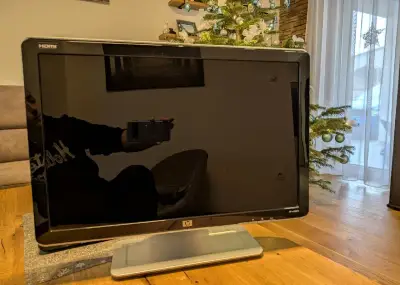22" monitor HP W2207h