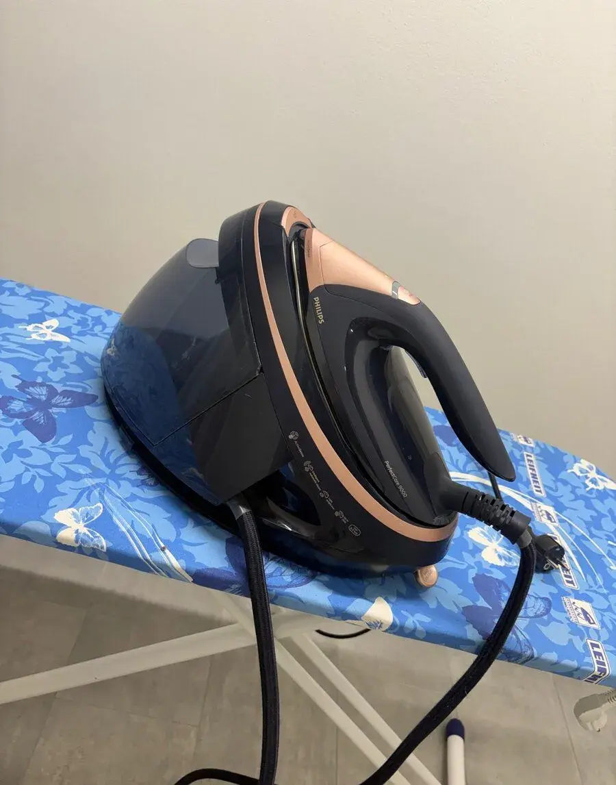 Philips Žehlička s parním generátorem