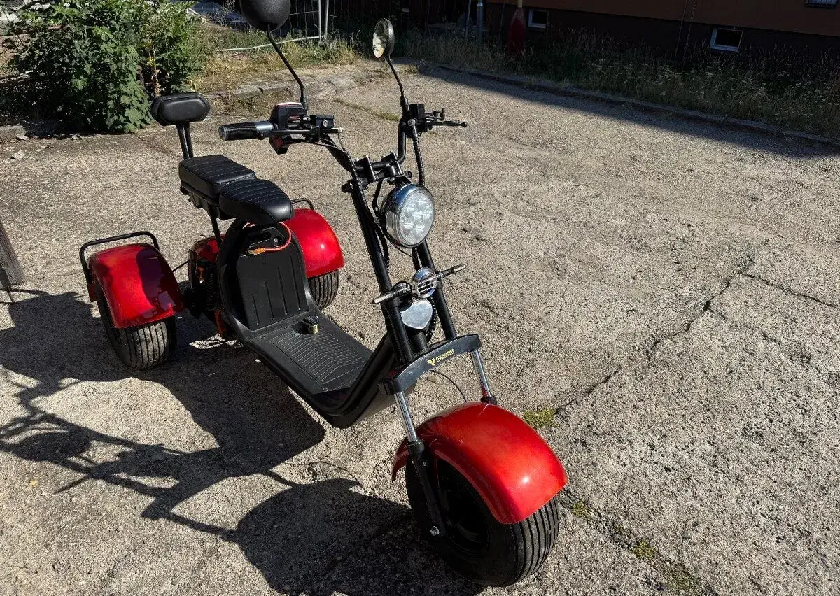 Elektrická tříkolka - LeraMotors Scooters C4/1000 W