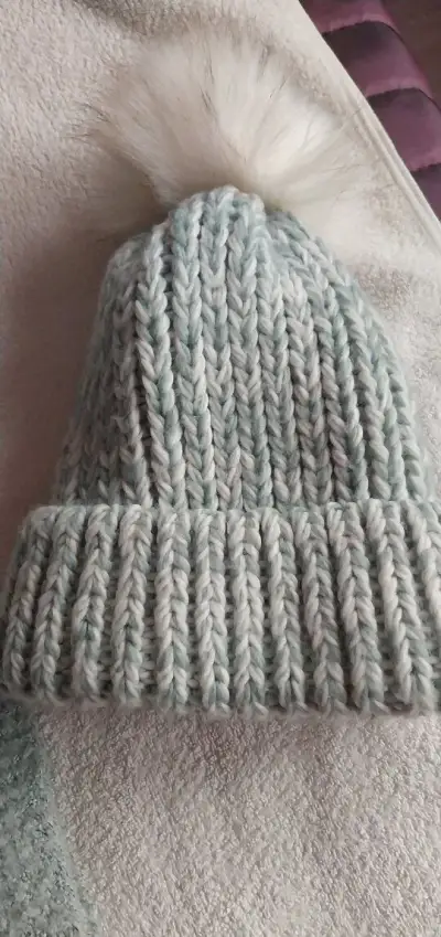 Čepice a šála