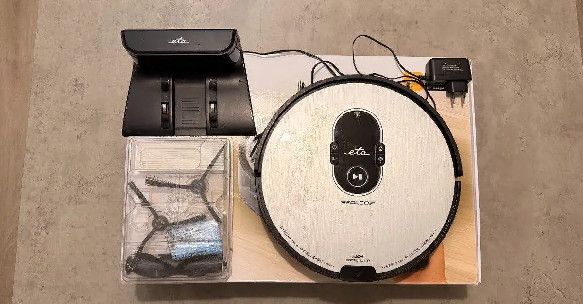 Robotický vysavač ETA Falco Smart + příslušenství