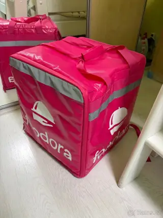 Foodora batoh