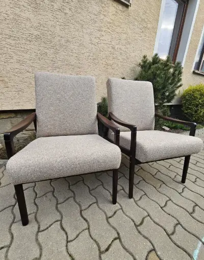 Ikonická křesla Miroslav Navrátil (typ 5301) – Po renovaci