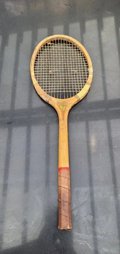 Tenisová raketa