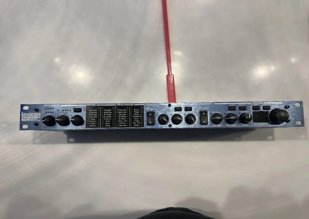 Lexicon MX200