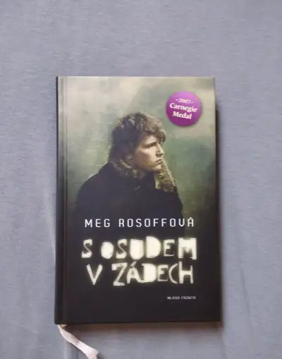 Meg Rosoffová - S osudem v zádech