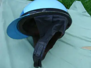 Retro moto přilba