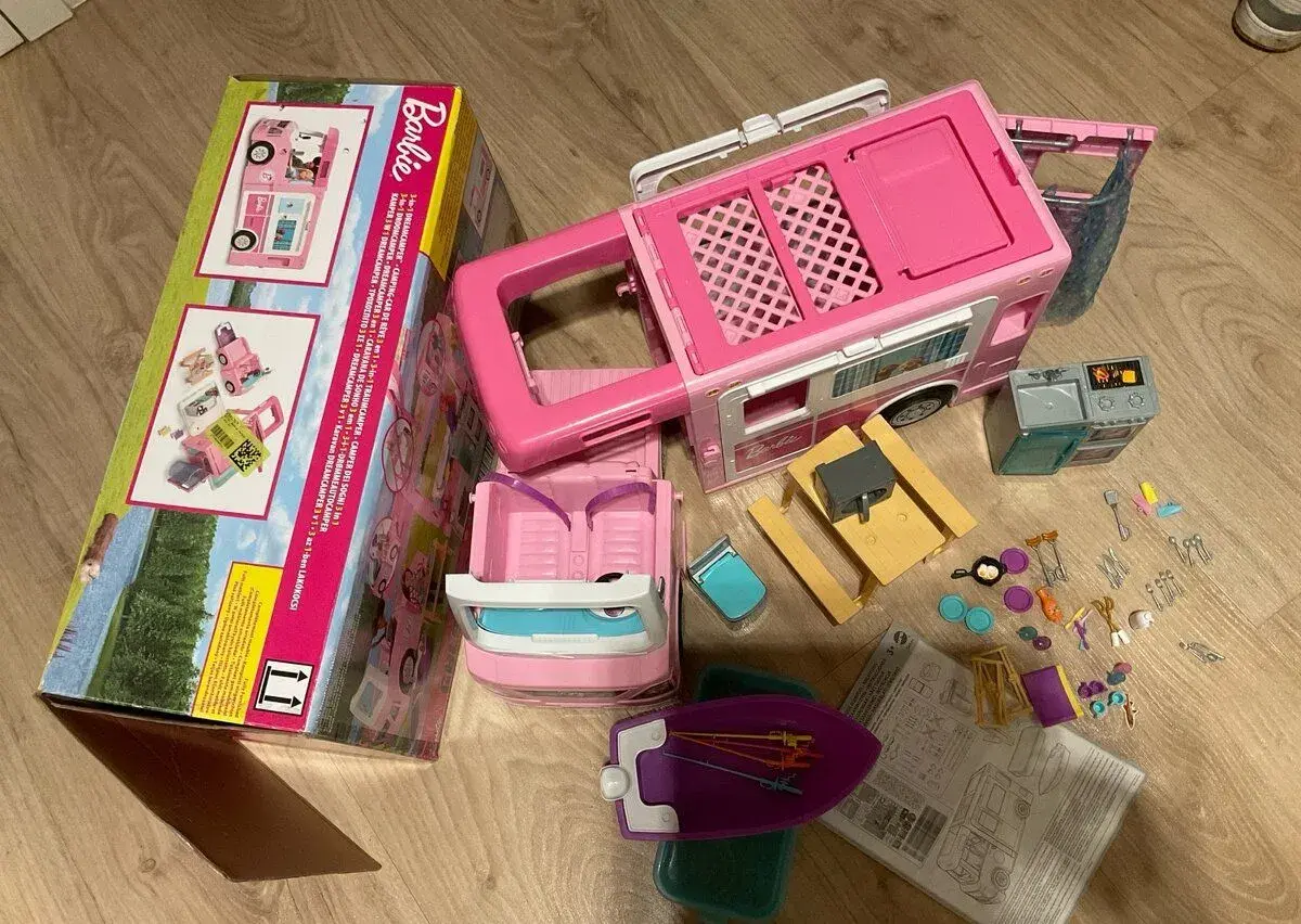 Barbie karavan snů 3v1
