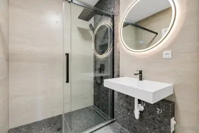 Prodej bytu po rekonstrukci 2+kk 65 m² Praha - Letňany