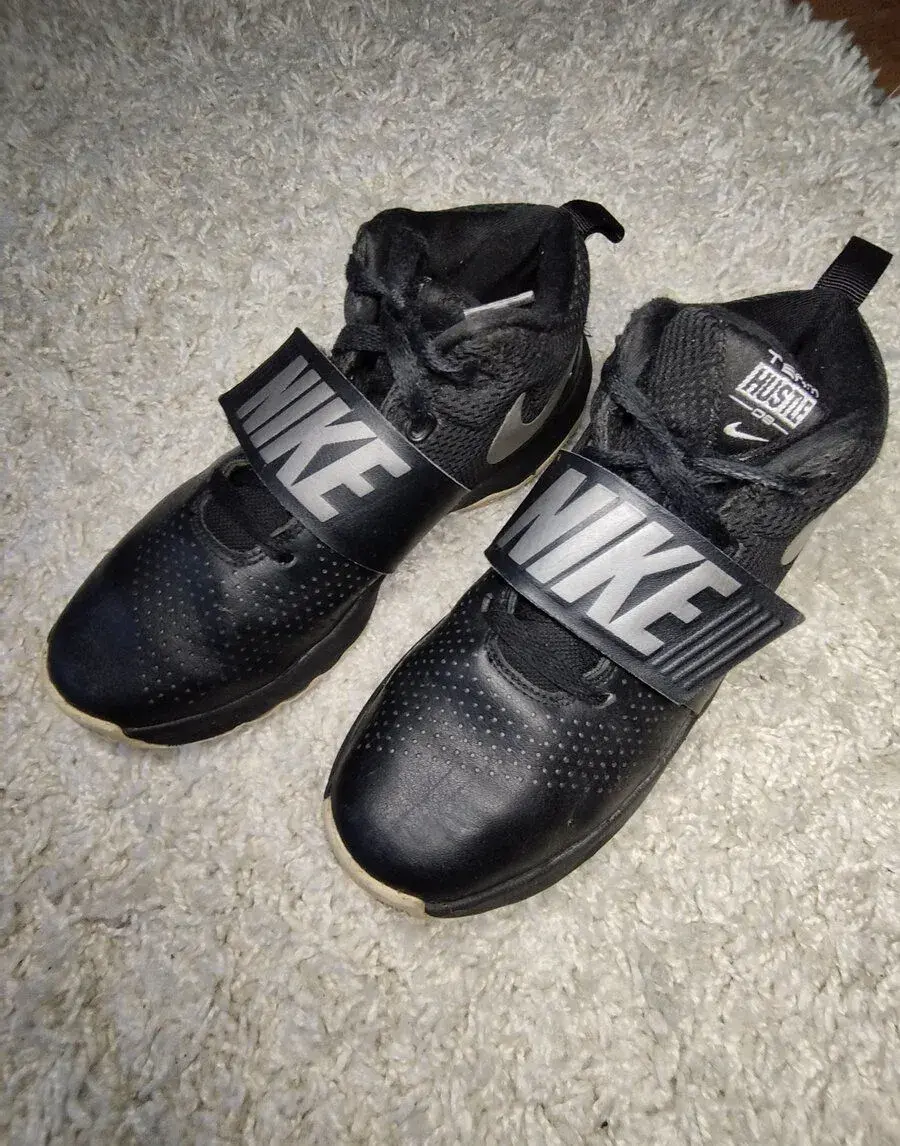 Kožené boty Nike. vel 38