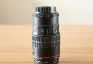 Objektiv Canon EF 100mm f/2.8L IS Macro USM