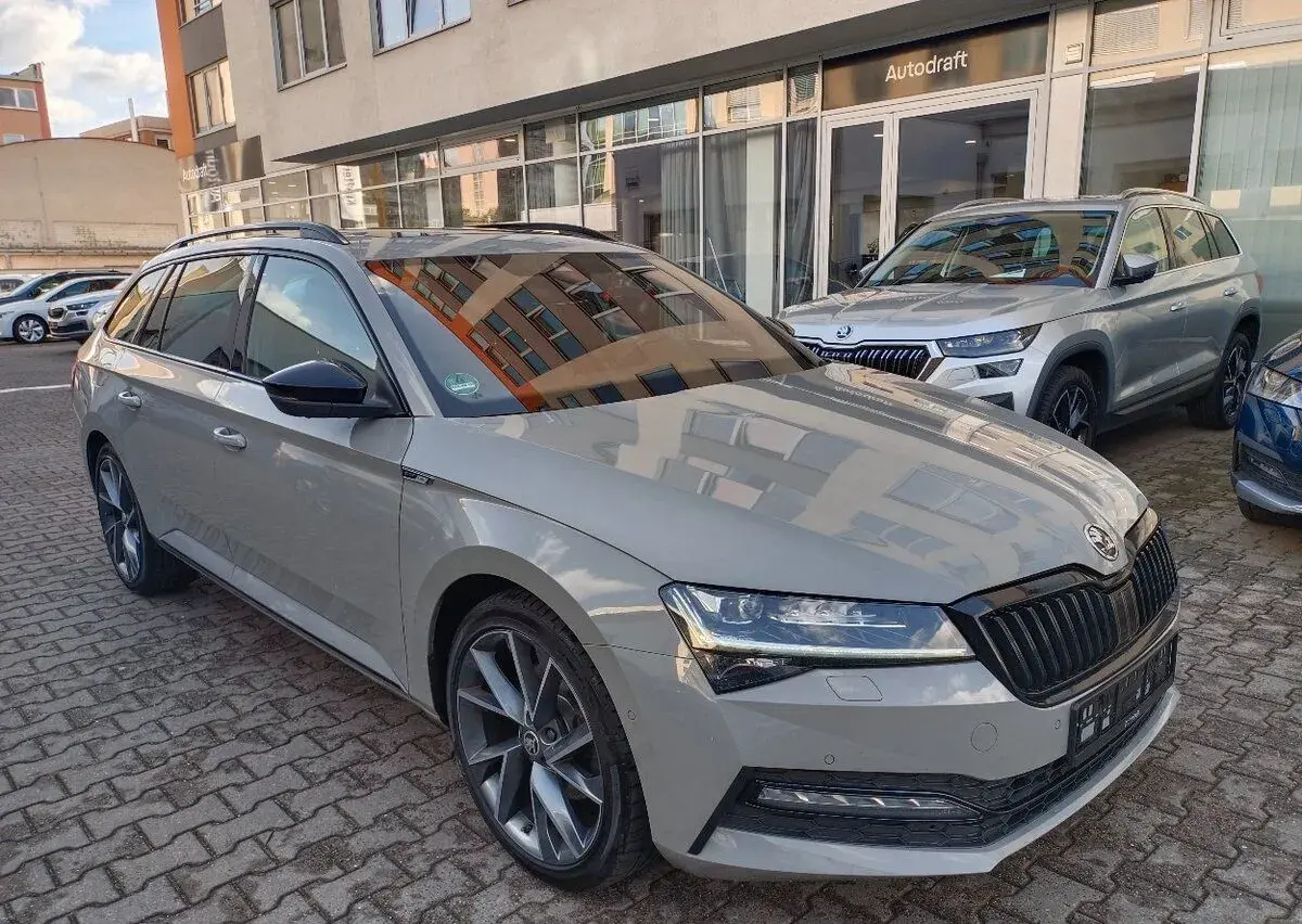 Škoda Superb – 2023, 215 020 km