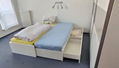 Postel IKEA FLAKKE, včetně matrací