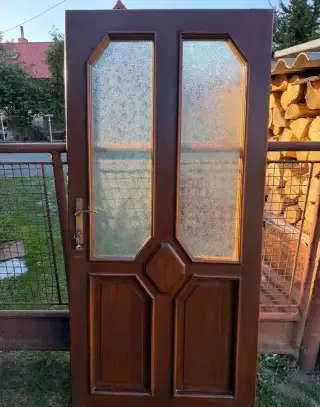 Vchodové dveře s prosklením