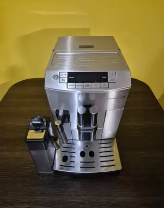 Kávovar DeLonghi Primadonna S