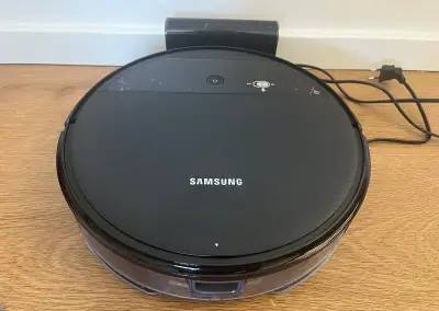 Robotický vysavač Samsung VR05R50