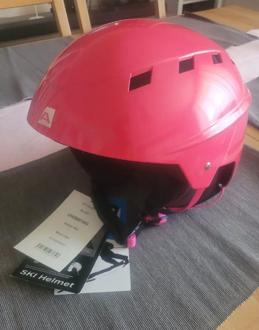 LYŽAŘSKÁ HELMA ALPINE PRO NOVÁ