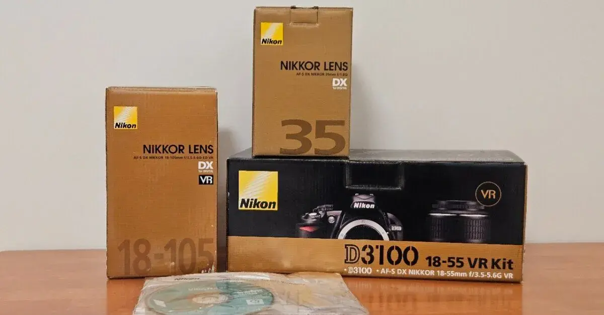 Nikon D3100 v kitu s řadou objektivů