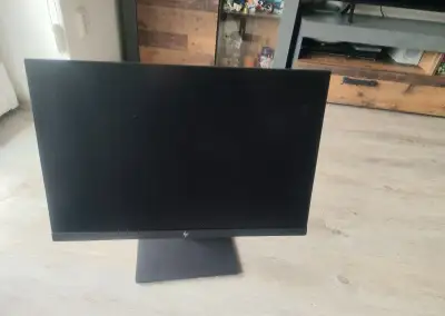 HP monitor 24 palců profesionální
