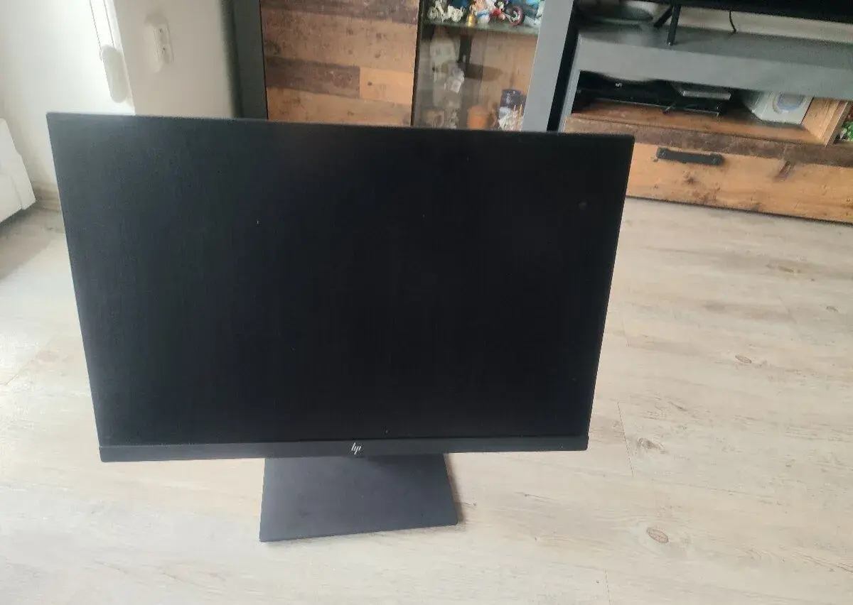 HP monitor 24 palců profesionální