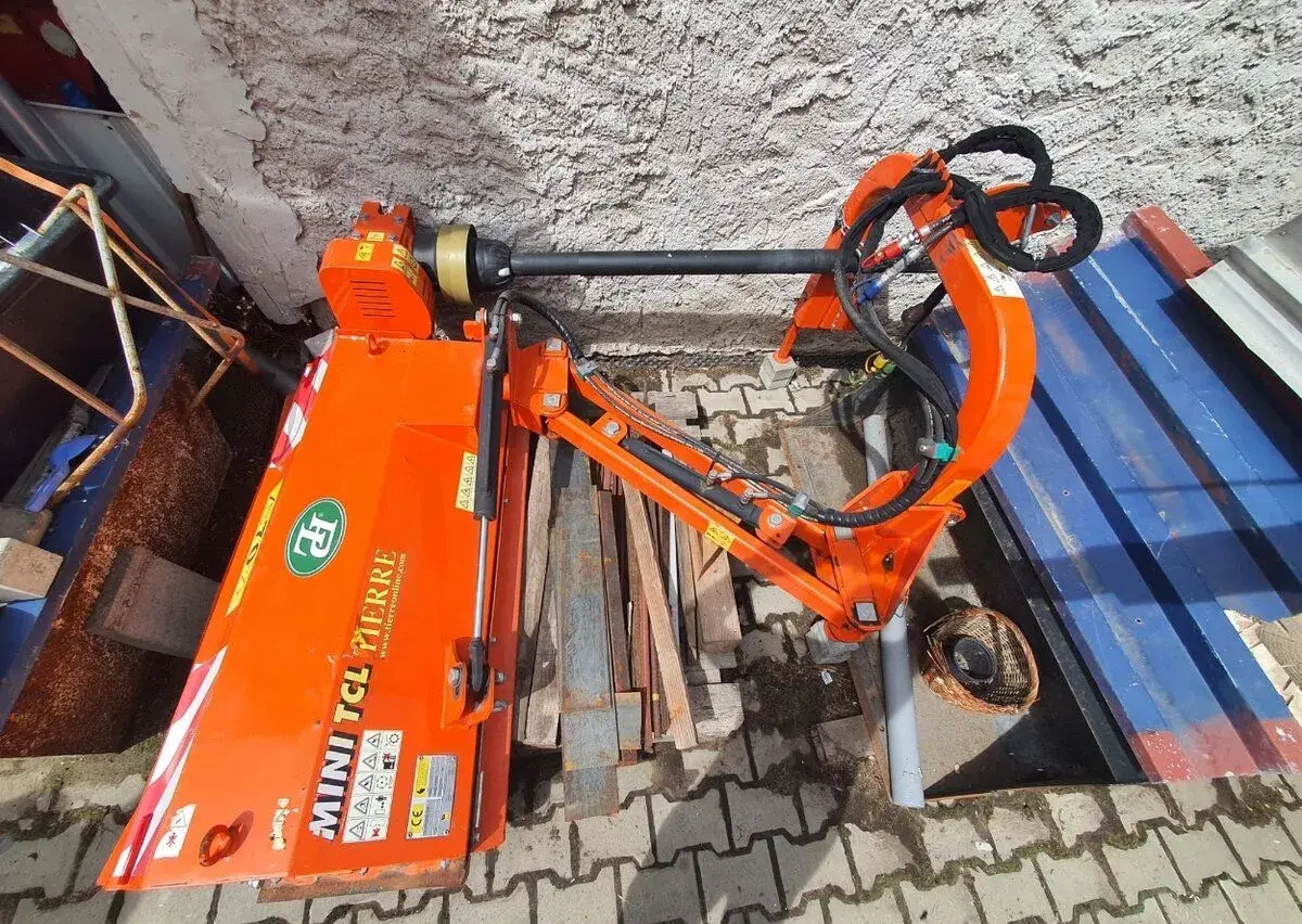 Příslušenství za malotraktor – mulčovač, kartáč, radlice, sy