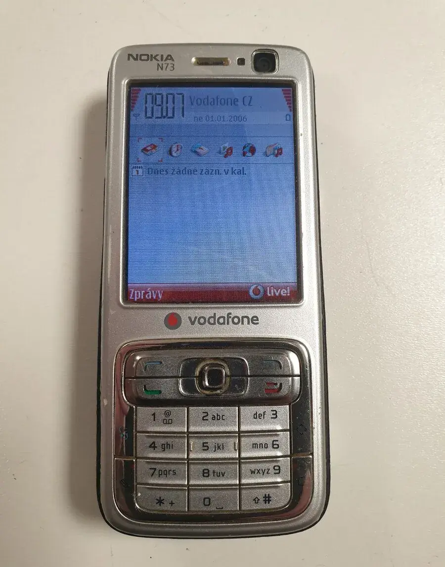 Nokia N73
