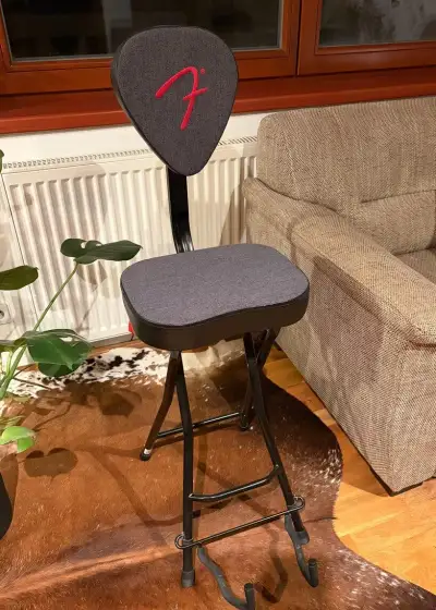 Kytarová stolička - Fender 351 Guitar Seat/Stand