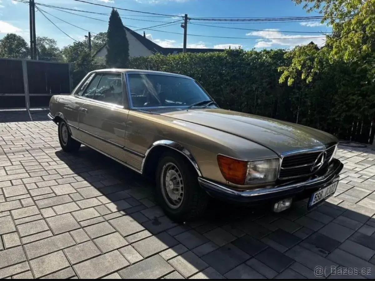 Mercedes-Benz 107