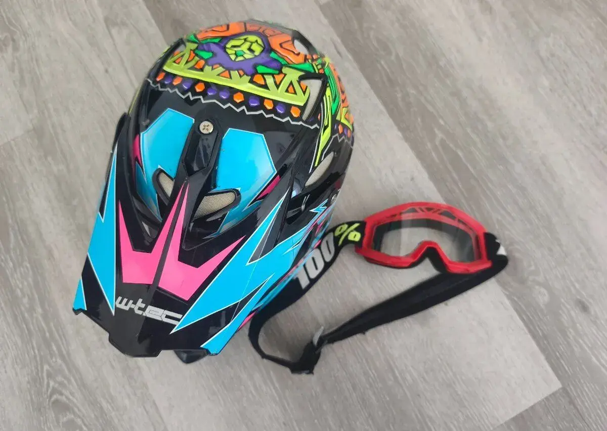 Helma dětská motokrosová