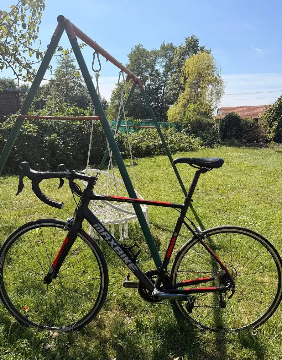 Silniční kolo Maxbike