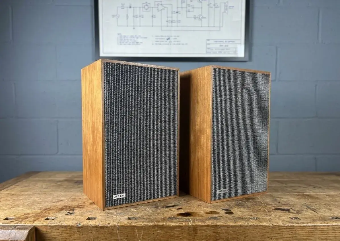 Reproduktory Tesla ARS 825