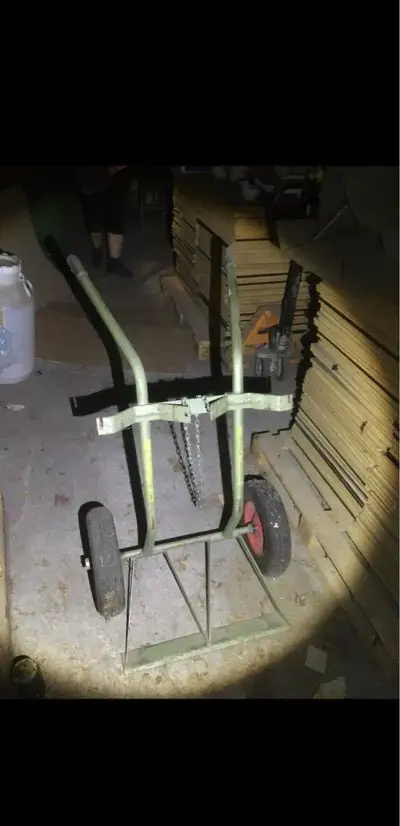 Rudl/vozík na plynové bomby/ autogen