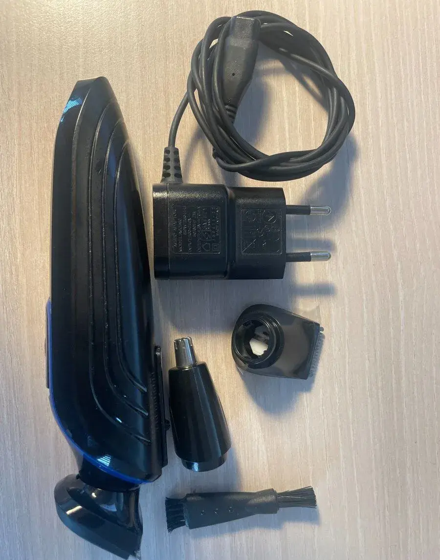 AKU zastřihovač vlasů QC3330
