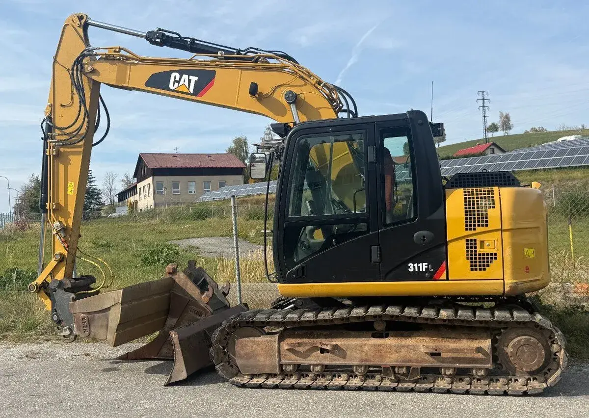 CAT 311F L