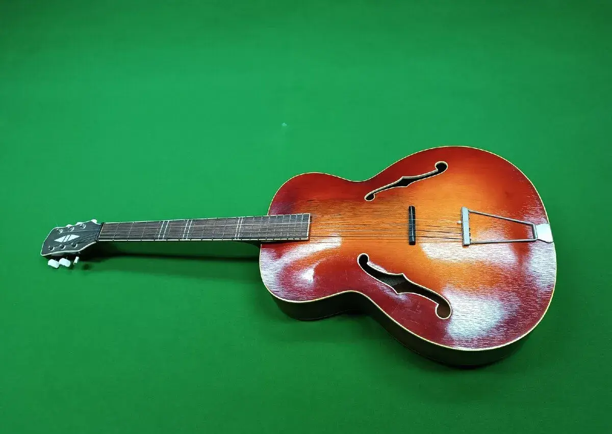 Kytara Cremona Luby 454