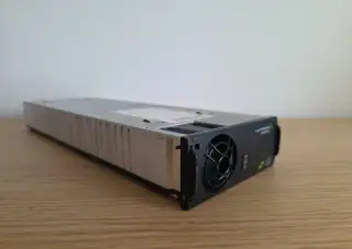Zánovní moduly Eltek Flatpack2 48V / 2000W – top stav