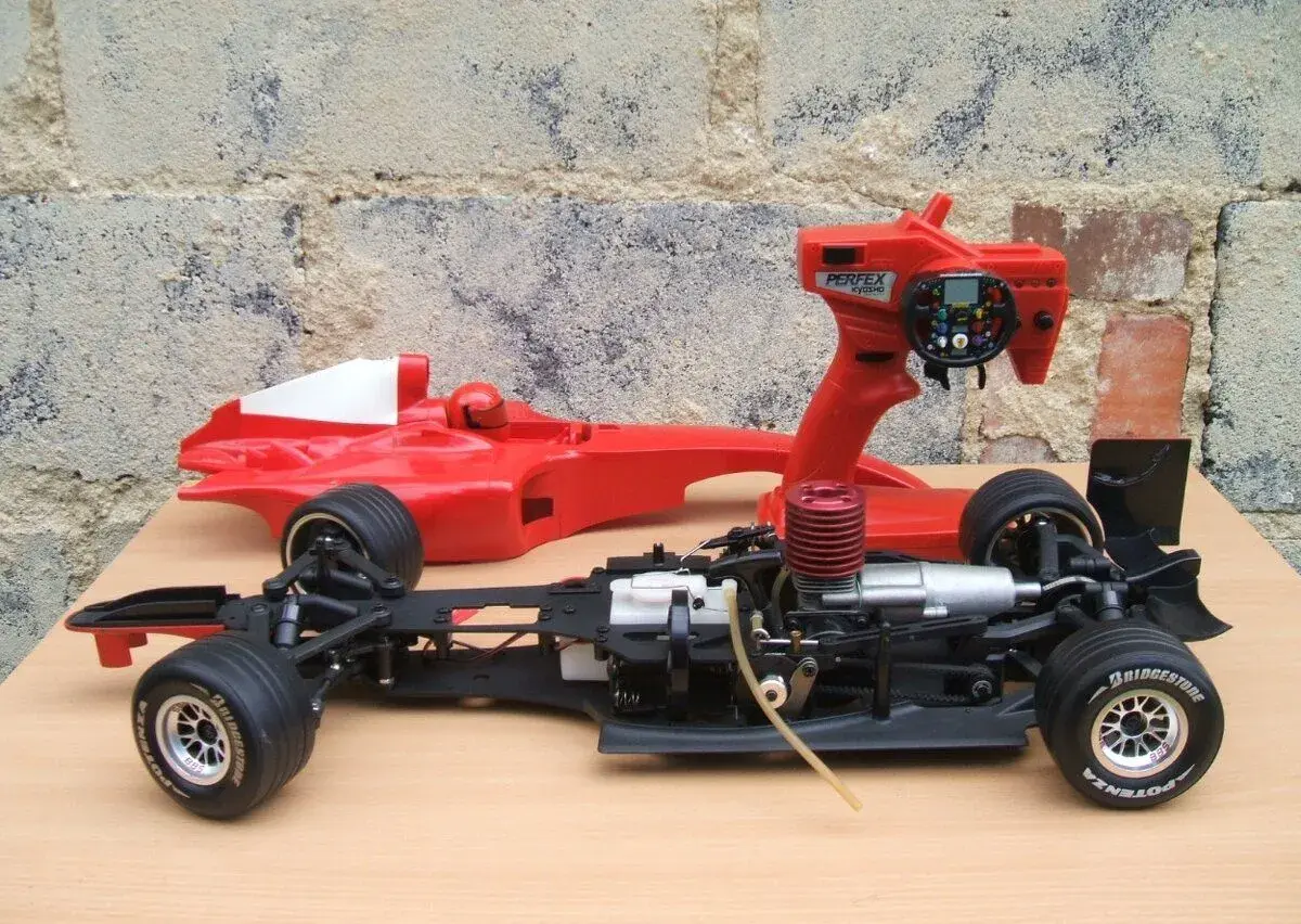 Kyosho FERRARI F1 2004 De Agostini R/C 1:8