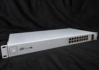 Ubiquiti UniFi Switch 16 150W, model US-16-150W.
