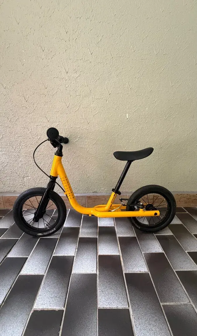 Dětské odrážedlo Btwin Runride 900