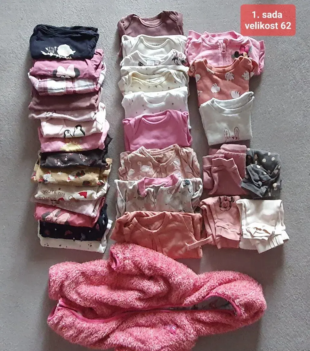 Dětské chlapecké a dívčí oblečení převážně Sinsay Pepco H&M