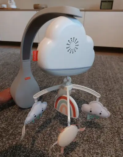 Kolotoč nad postýlku - Fisher Price - déšť s duhou