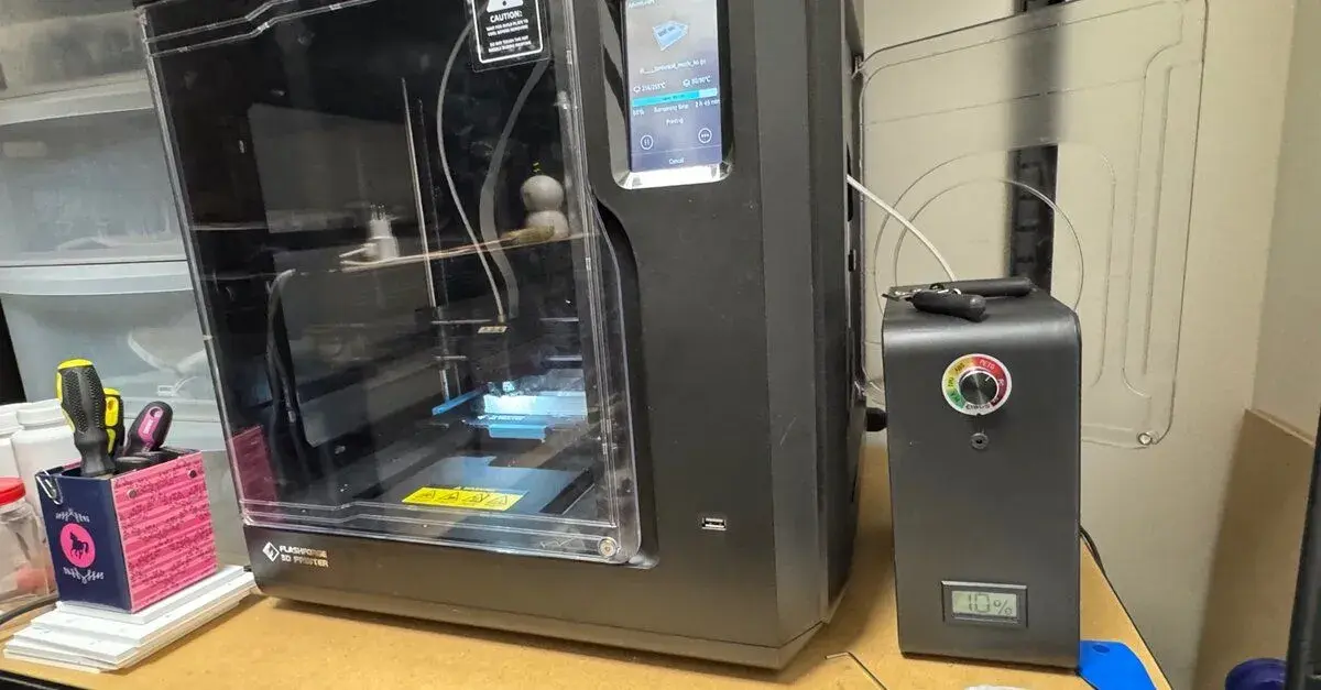 3D tiskárnu FlashForge Adventurer 4 vc. Sušičky