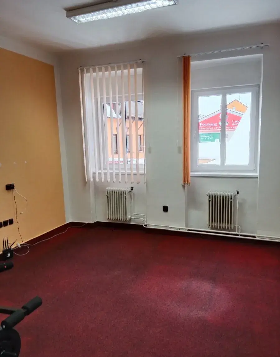 Pronájem kanceláře Lannova třída 116/61 ČB