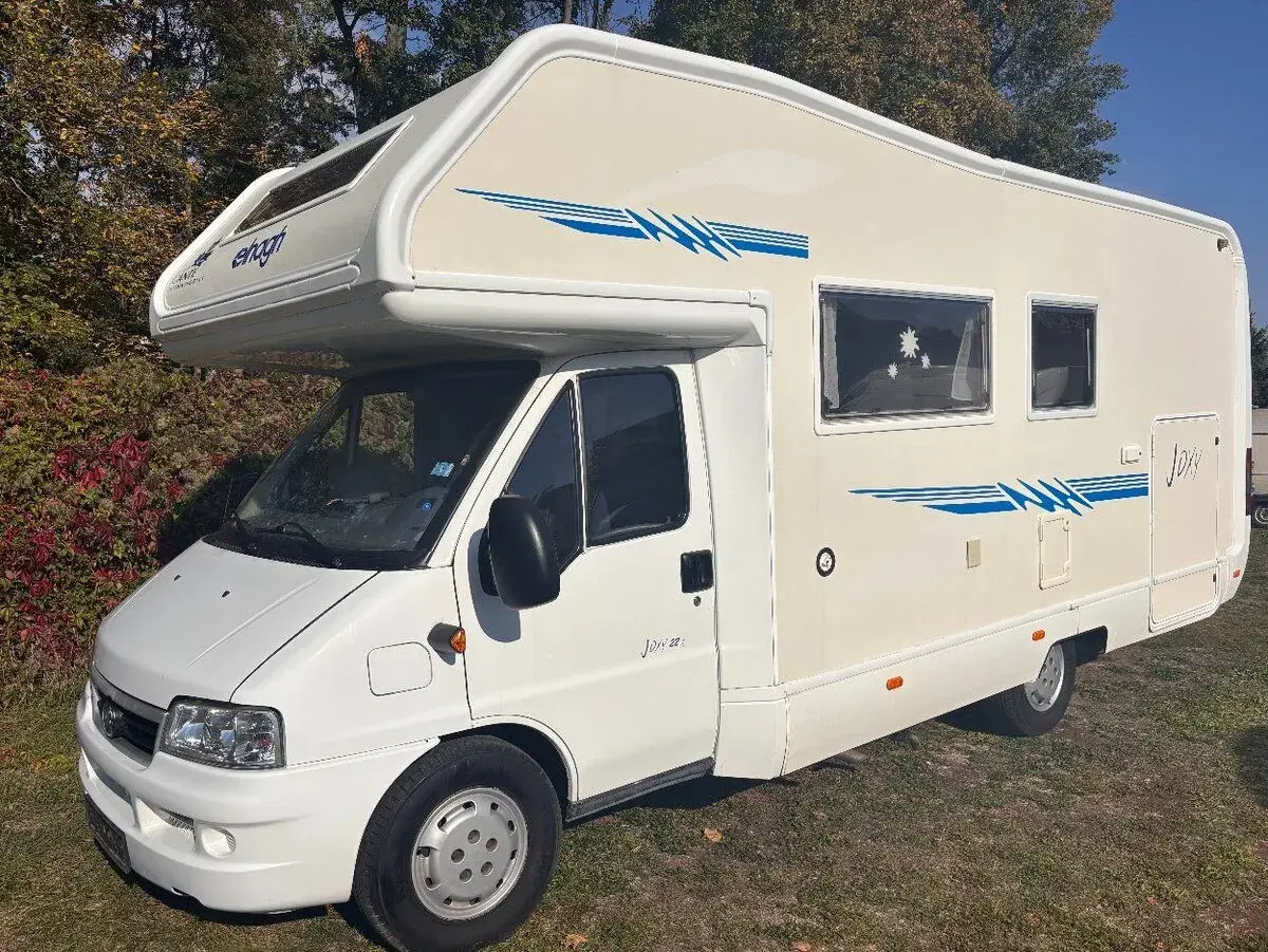 OBYTNÝ AUTOMOBIL ELNAGH JOXY -VELKÁ GARÁŽ , ZACHOVALÝ