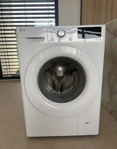 Pračka LG 7 kg – plně funkční