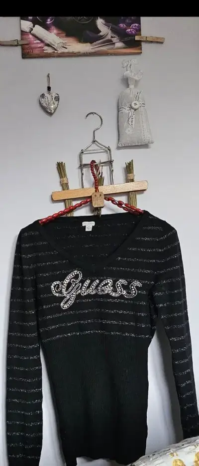 Guess svetr sedne xs, s
