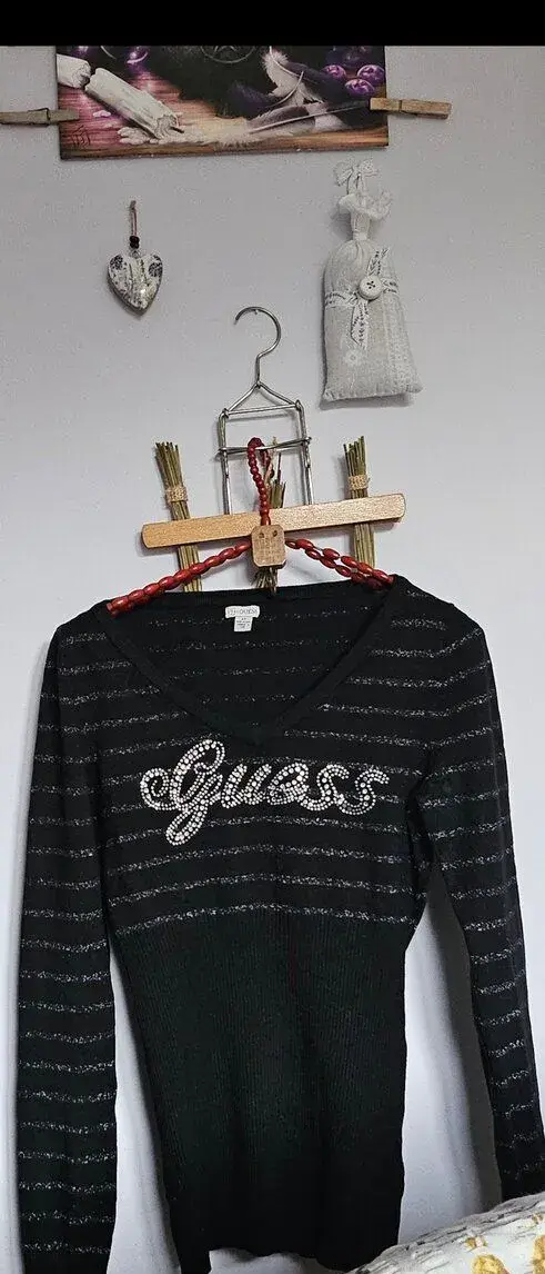 Guess svetr sedne xs, s